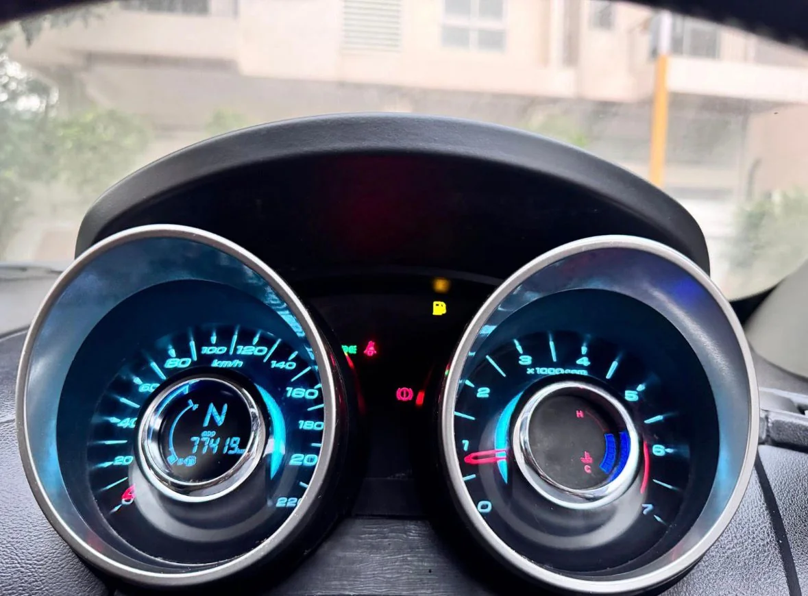 Mahindra XUV500 - Thumbnail 6